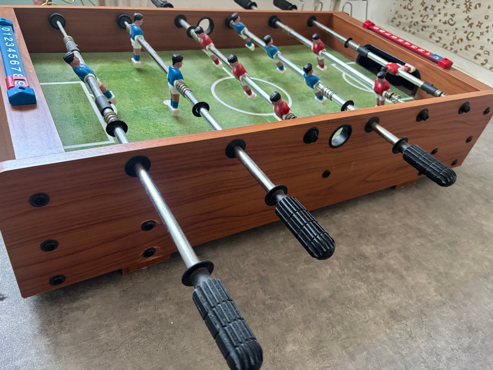 Tafelvoetbalspel - Compact en compleet, Kinderen en Baby's, Speelgoed | Voetbaltafels, Ophalen, Gebruikt