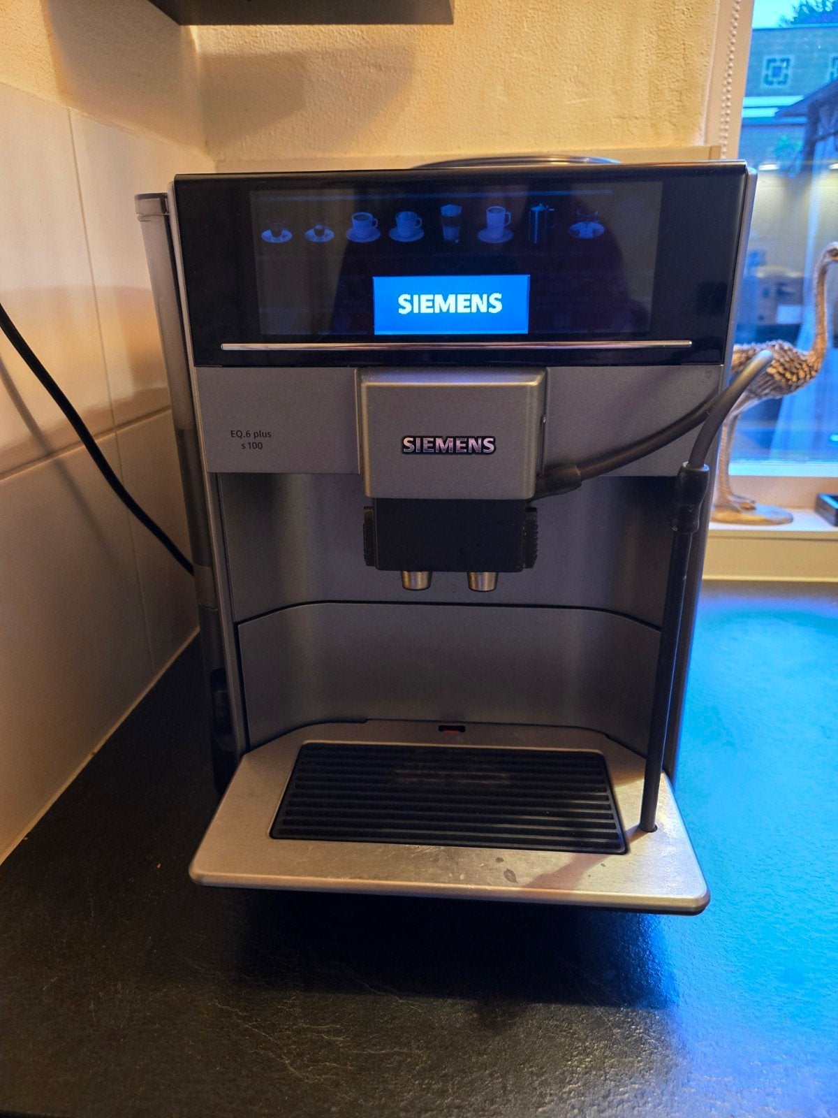 Siemens EQ.6 plus s100 volautomatische koffiemachine, Ophalen, 10 kopjes of meer, Koffiemachine, Koffiebonen