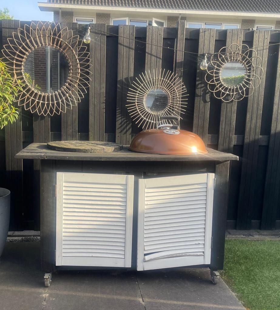 Weber 350 barbecue, Ophalen, Zo goed als nieuw, Houtskool, Inbouw