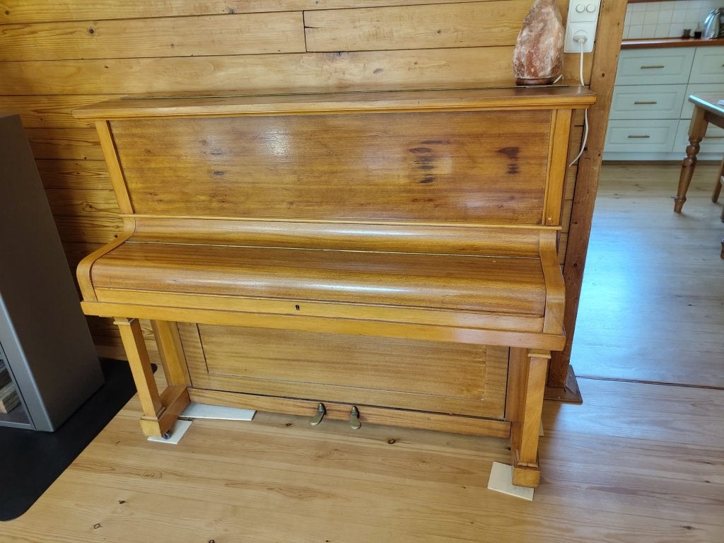 Piano gratis ophalen, Muziek en Instrumenten, Piano's, Ophalen, Gebruikt, Bruin, Piano