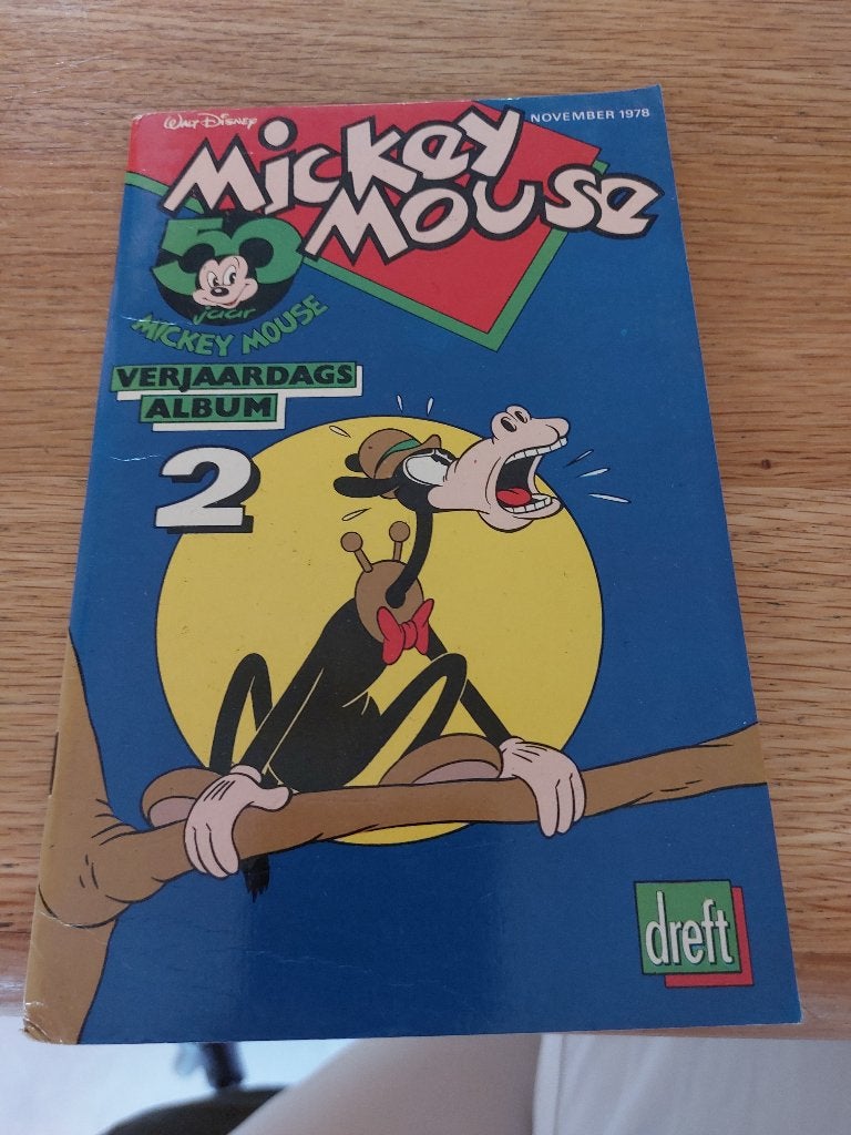 Mickey Mouse verjaardagsalbum 2, Boeken, Eén stripboek, Ophalen of Verzenden