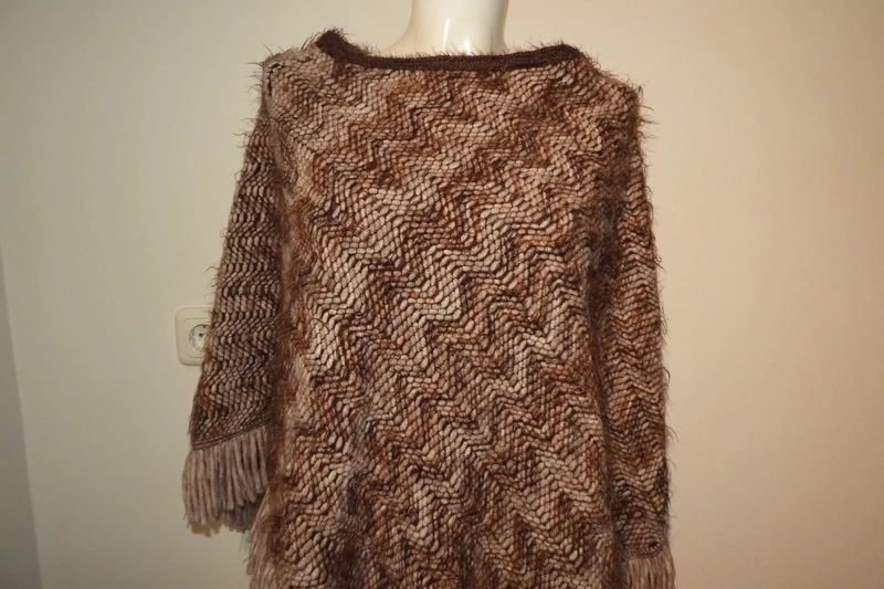 Missoni eertelijns poncho deels wol mooi motief franje one s, Maat 46/48 (XL) of groter, Zo goed als nieuw, Missoni, Meerkleurig