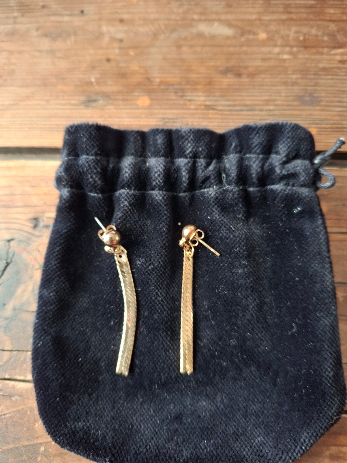 2 vergulde oorbellen, Ophalen of Verzenden