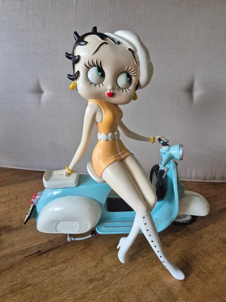 Betty boop op vespa, Ophalen of Verzenden, Gebruikt