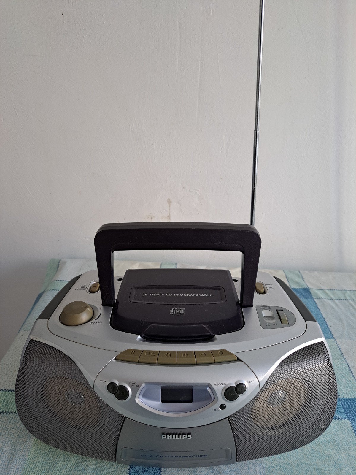 PHILIPS AZ 101 CD, radio en cassette rekorder, Ophalen of Verzenden, Zo goed als nieuw