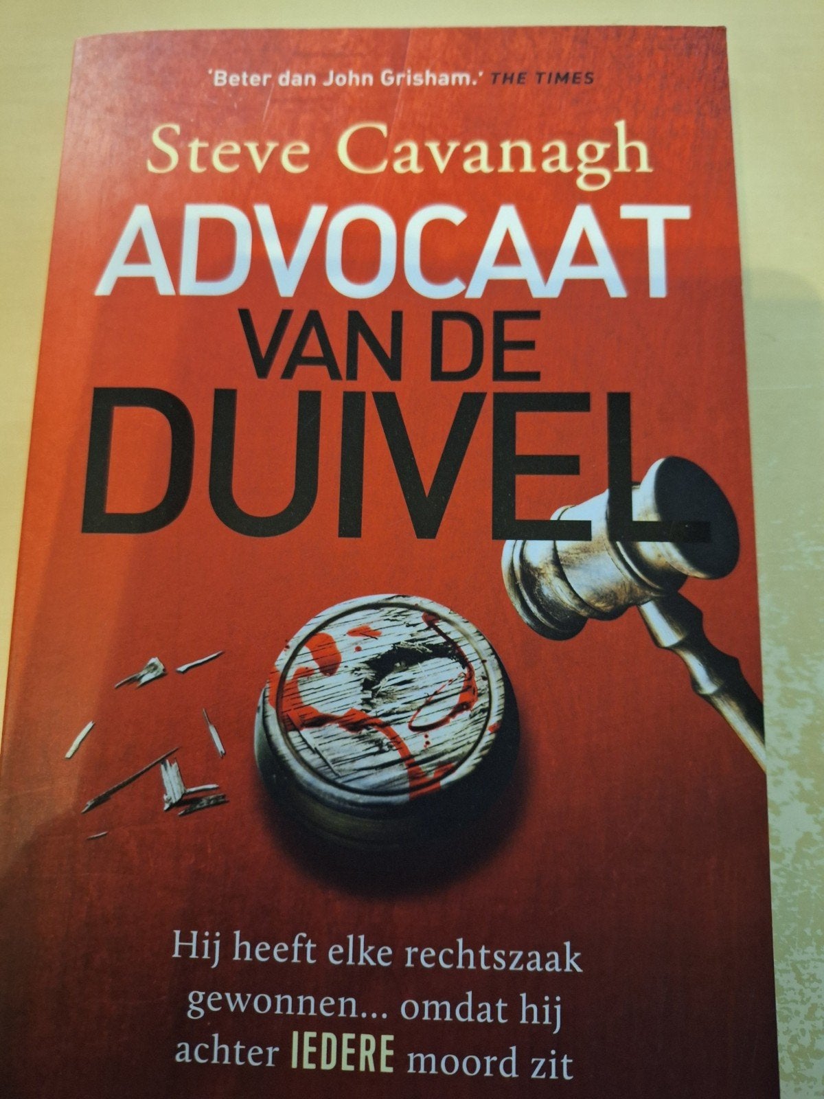 Steve Cavanagh - Advocaat van de duivel, Ophalen of Verzenden, Zo goed als nieuw, Steve Cavanagh