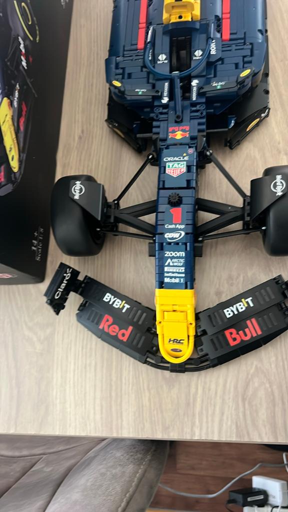 Max Verstappen auto 1:8, Ophalen of Verzenden, Zo goed als nieuw, Formule 1