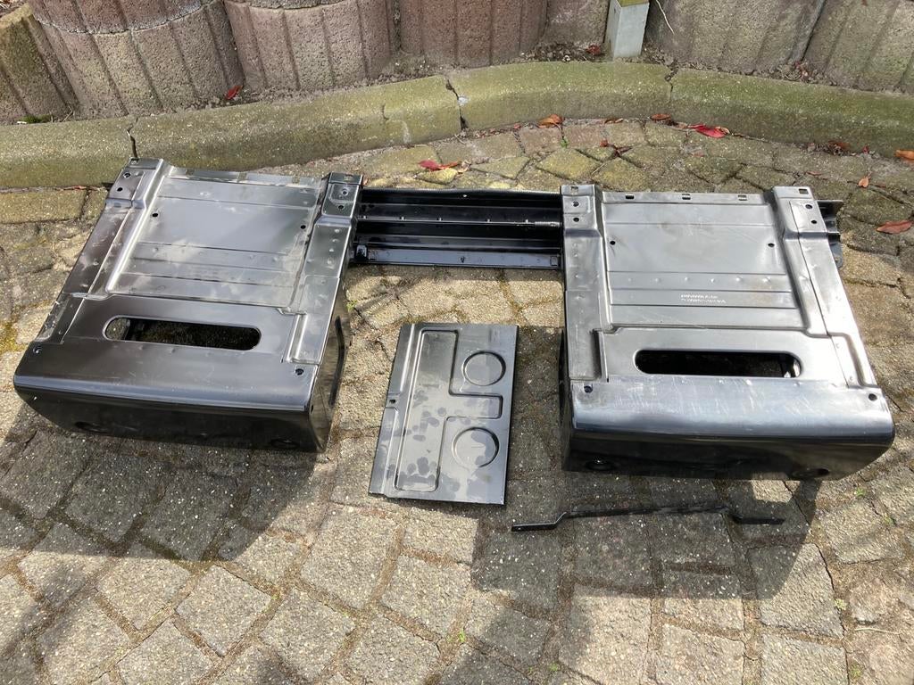 onderbak onderstel bijrijdersbank mercedes vito w447, Ophalen, Mercedes-Benz