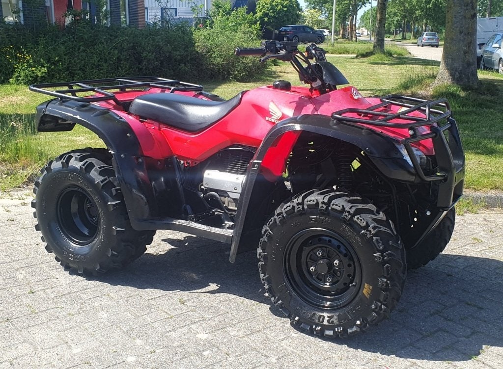 Honda TRX 350 oer-degelijk en sterk Vd wal Motoren Sneek, Motoren, Quads en Trikes, 350 cc