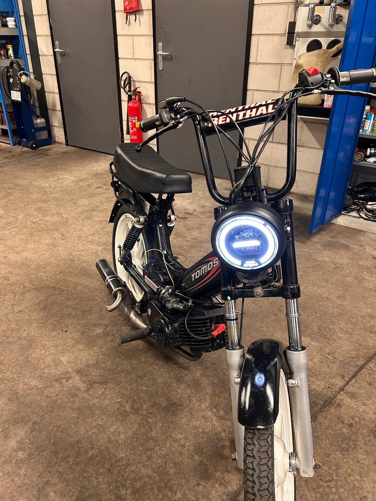 Angel Eye koplamp voor Tomos, Fietsen en Brommers, Ophalen of Verzenden, Zo goed als nieuw, Overige modellen