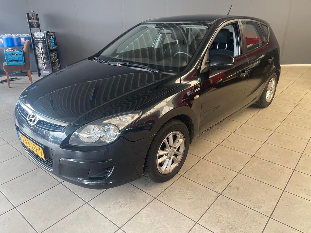Hyundai i30 1.4 CVVT 5DR – Luxe Uitvoering – Nieuwe APK, Auto's, Voorwielaandrijving, 4 cilinders, 1396 cc, Zwart