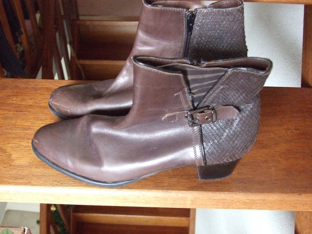 Maripé zgan bruin leren laarsje met gespje maat 42, Kleding | Dames, Schoenen, Bruin, Lage of Enkellaarzen, Ophalen of Verzenden