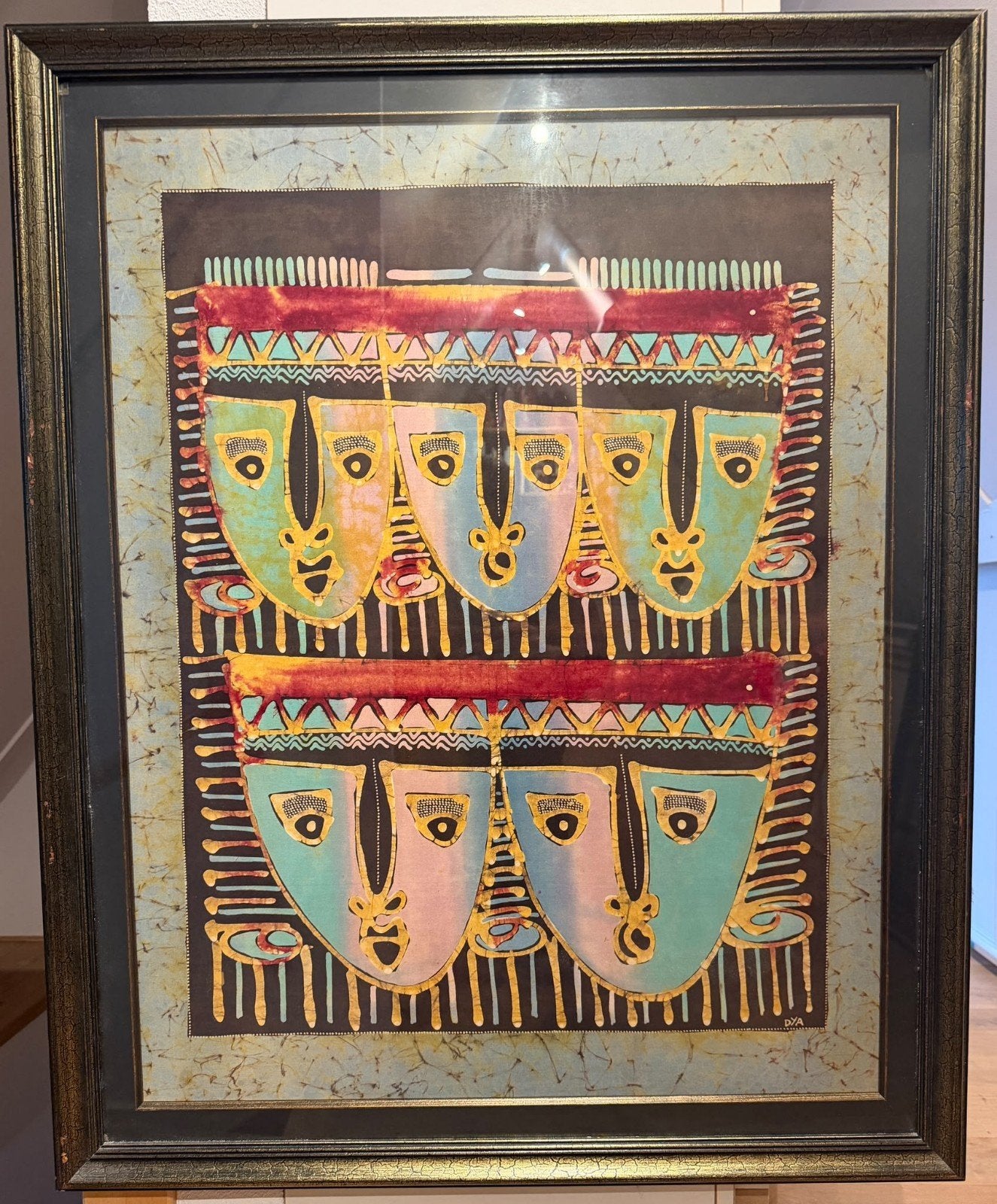 Prachtige ingelijste batik – Vijf abstracte gezichten, Ophalen, Gesigneerd, Overige materialen, Figuren