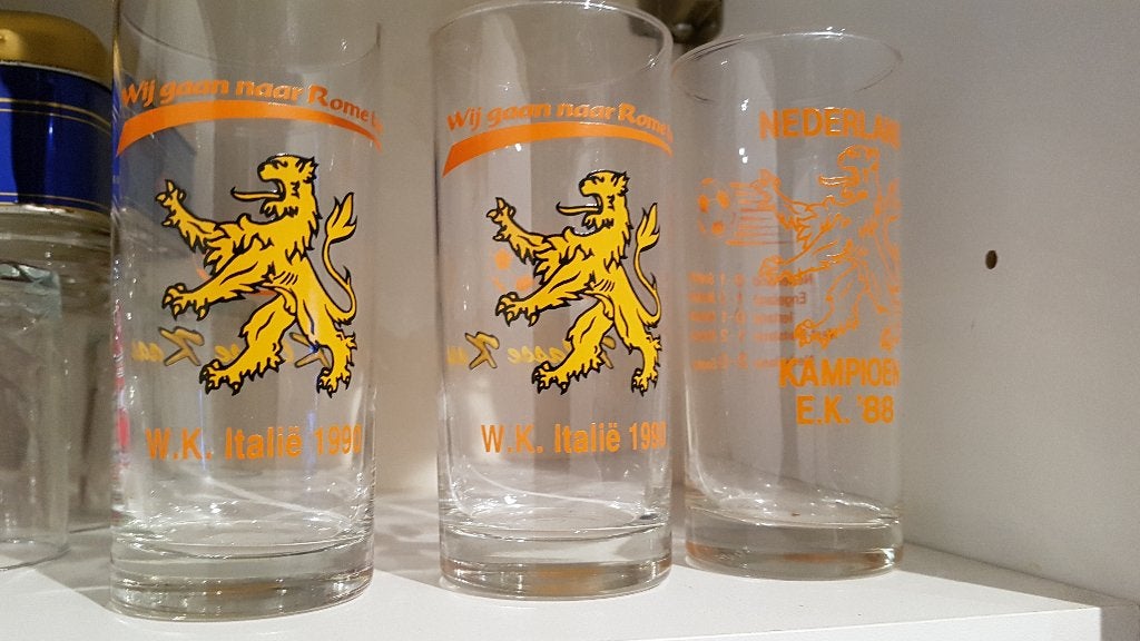 Voetbal glazen Oranje'' wk Italie 1990, Verzenden, Zo goed als nieuw, Buitenlandse clubs, Overige typen