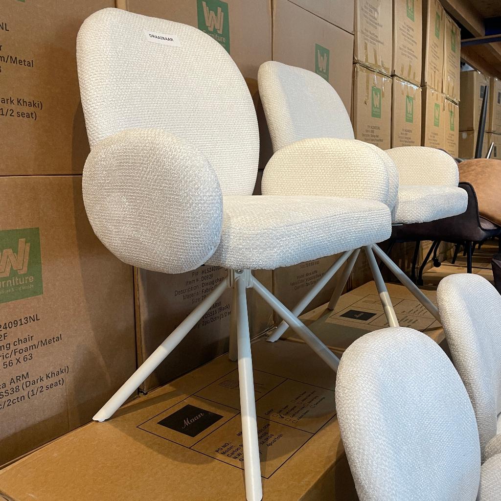 eetkamerstoel draaibaar 4/6 stuks 50% korting= €62,50 p.stuk, Ophalen, Modern, Luxueus, Draaibaar, Weefstof, Wit, Armleuning, Design