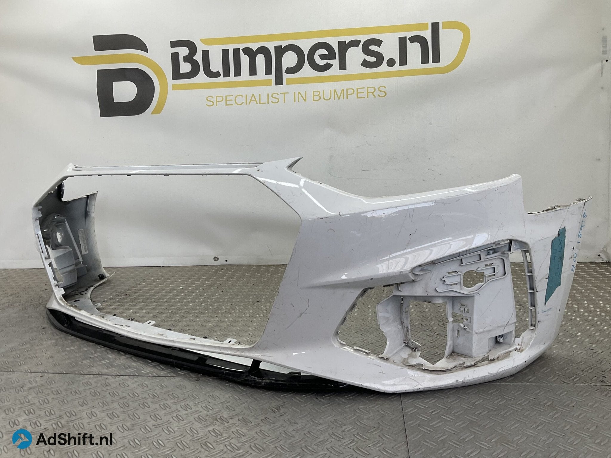 Bumper Audi A4 S-Line SLine Facelift 22-8W0807437AQ Voorbump, Bumper