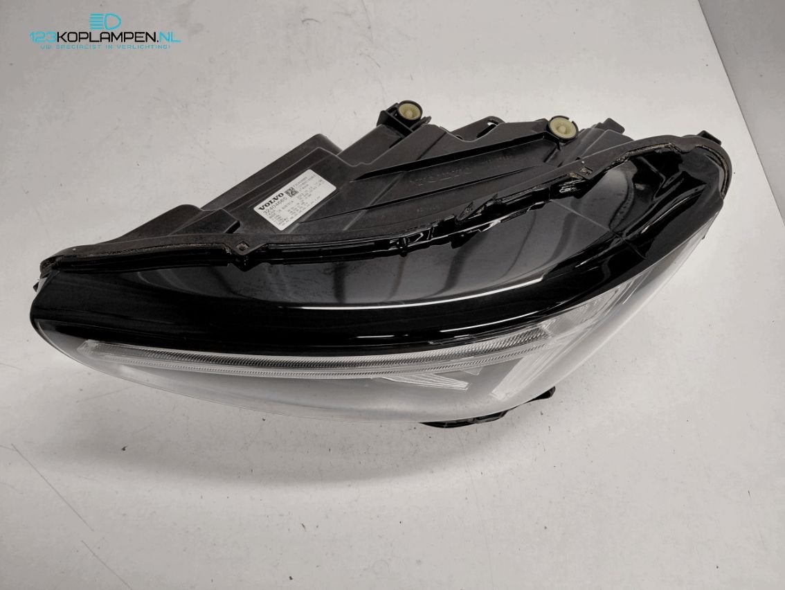 Volvo XC40 Facelift Full Led Koplamp links, Ophalen, Gebruikt, -, -
