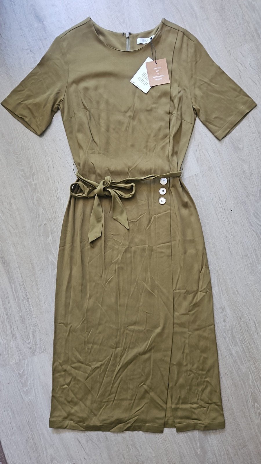 NIEUW MET KAARTJES Rhumaa Duurzame jurk maat s (219,-), Kleding | Dames, Ophalen, Nieuw, Groen, Onder de knie