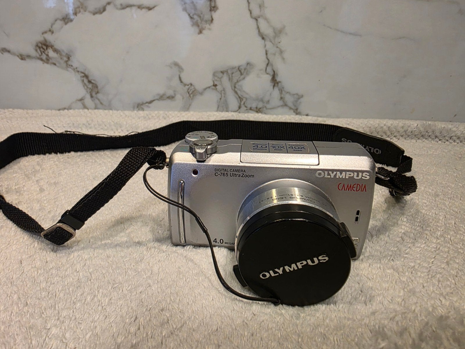 Olympus C-765 Ultra Zoom + originele lader, Ophalen of Verzenden, Olympus, 8 keer of meer