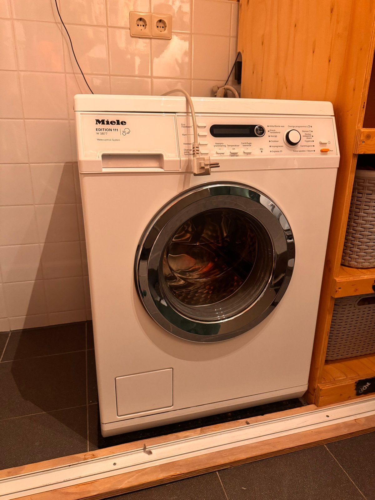 Foto 6 van Miele Wasmachine Edition 111 W 5877 met stoomfunctie