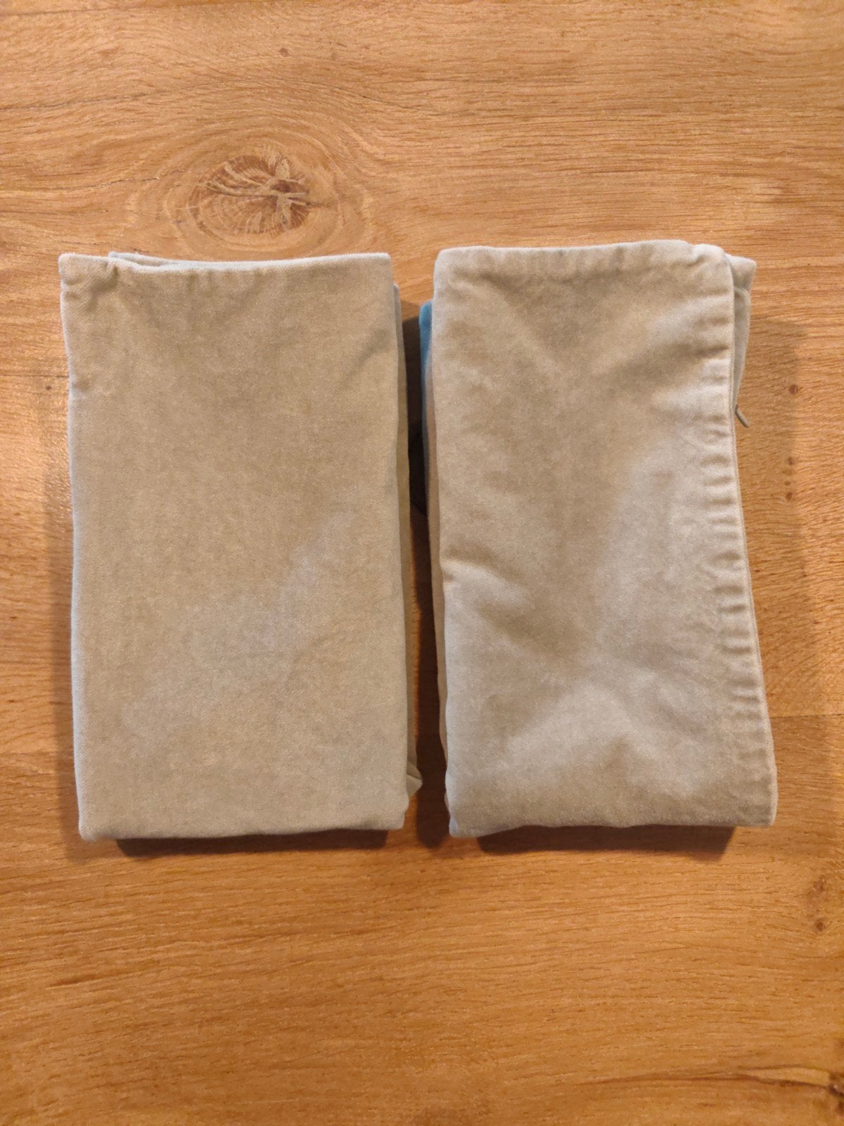 Fluwelen licht groene kussenhoes 50x50 cm van H&M, Overige merken, Beige, Ophalen of Verzenden, Zo goed als nieuw