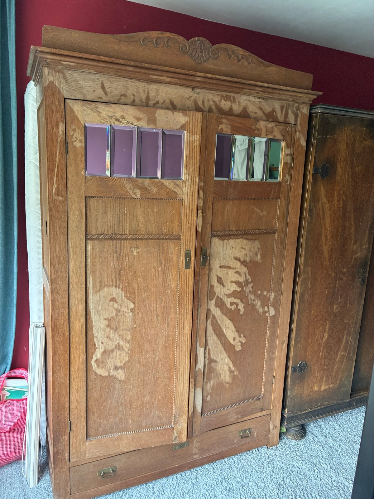 Antieke houten kledingkast met spiegeldetails- gratis, Ophalen