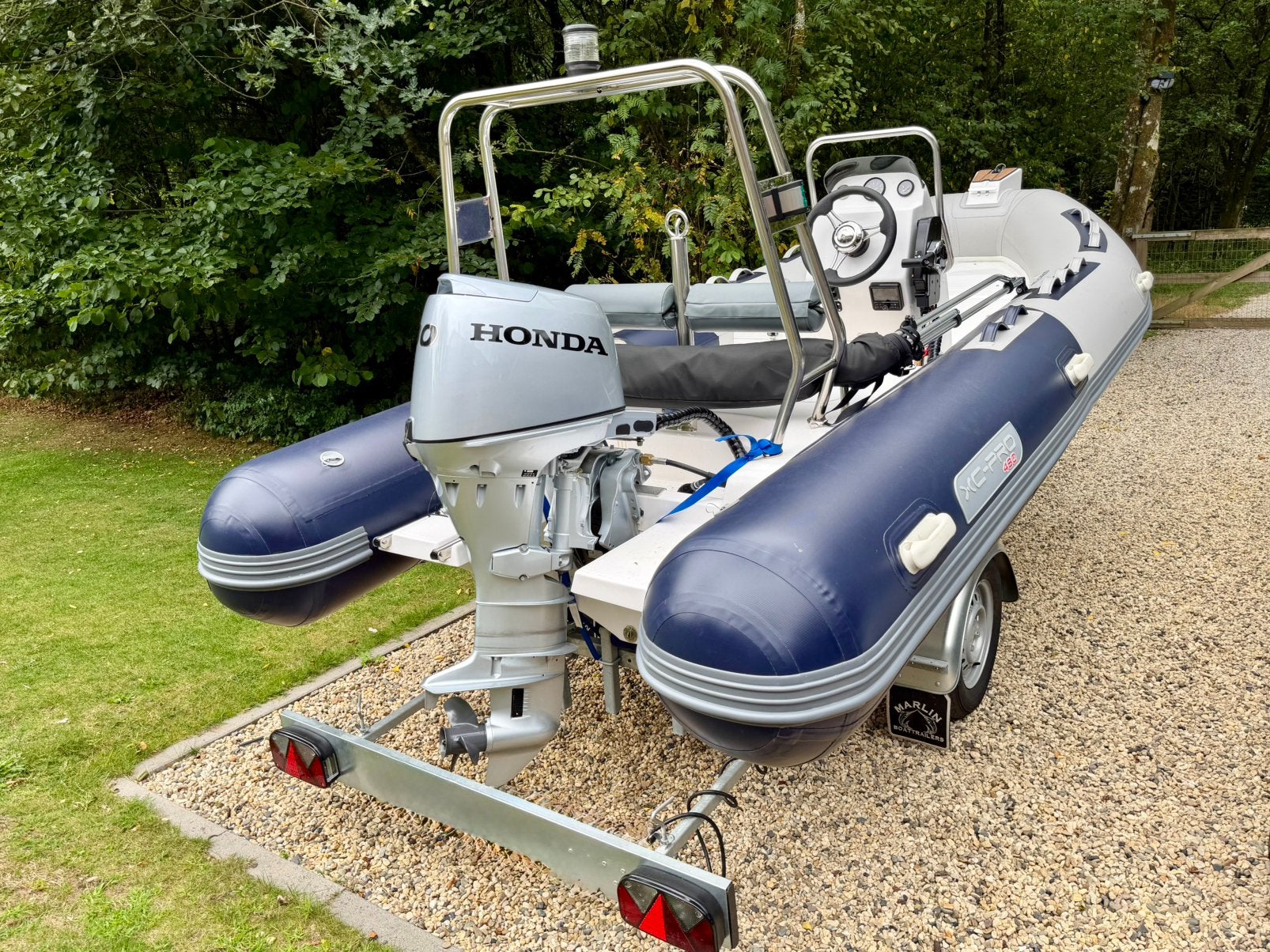 XC-Pro 480 RIB Honda 30 PK - Compleet uitgerust en vaarklaar, Watersport en Boten, Ophalen, Zo goed als nieuw, Buitenboordmotor