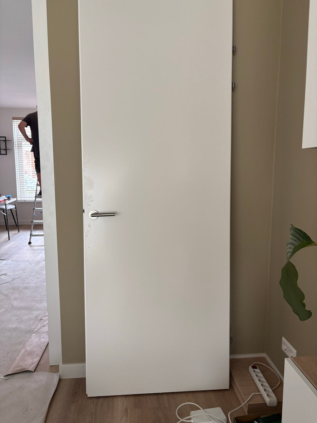Gratis ophalen! Witte binnendeur van Svedex, Ophalen, 80 tot 100 cm, Binnendeur, Zo goed als nieuw