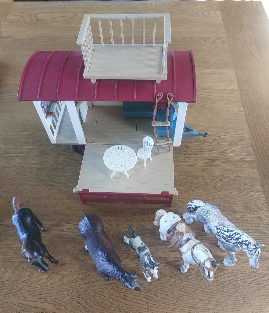 schleich woonwagen + 5 paardjes, Ophalen of Verzenden, Gebruikt, Jongen of Meisje