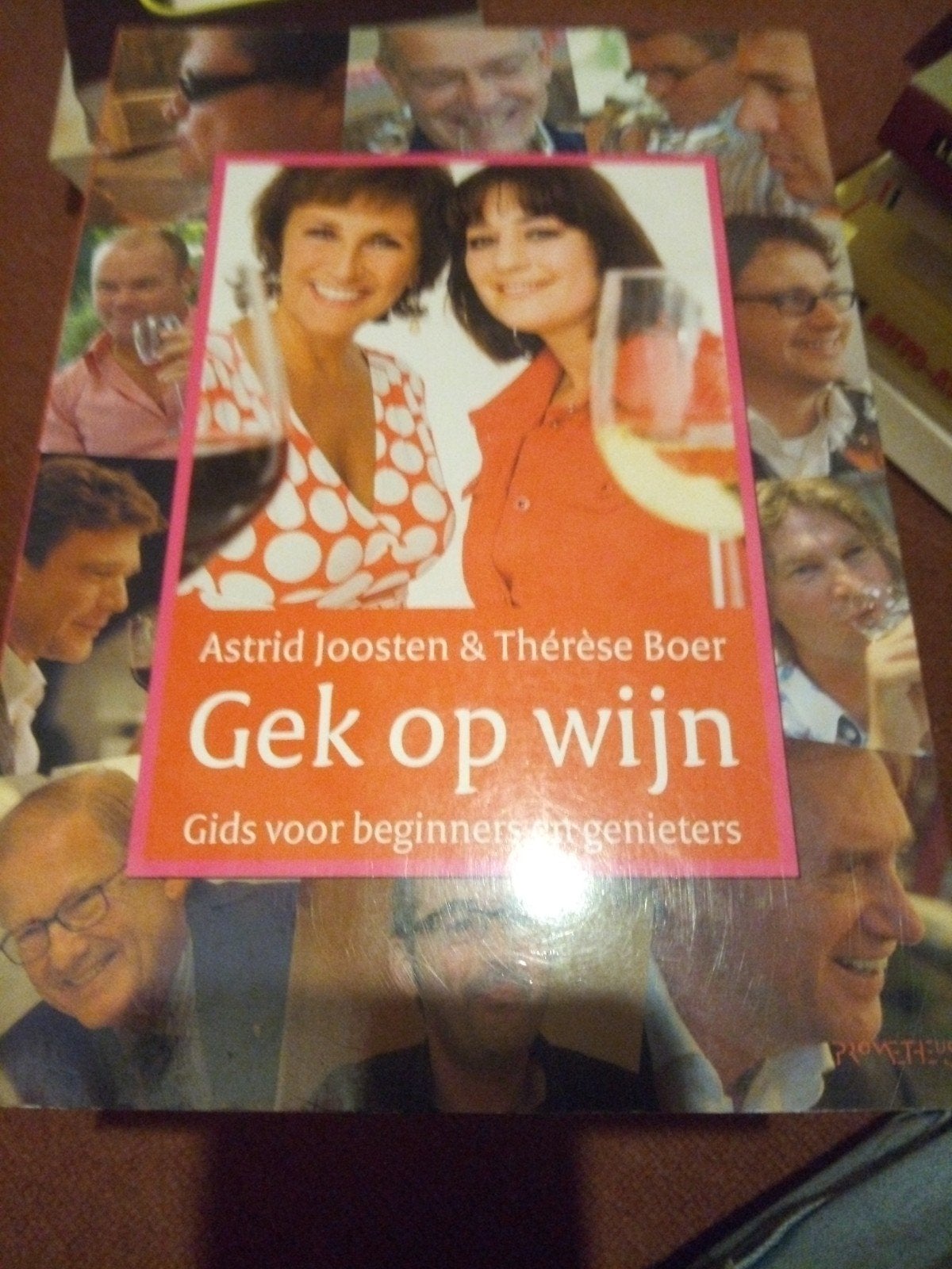 Gek op wijn - Gids voor beginners en genieters, Verzenden, Gelezen, Astrid Joosten & Thérèse Boer