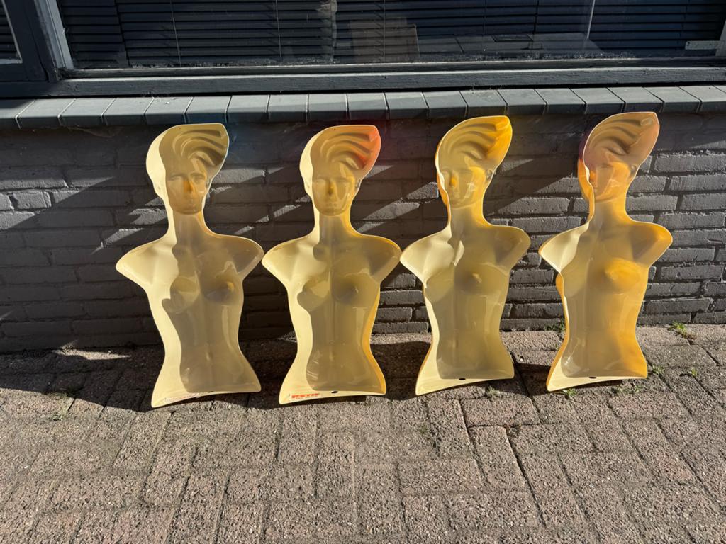 Set van 4 vintage etalagepoppen bustes met gekleurd haar, Ophalen of Verzenden