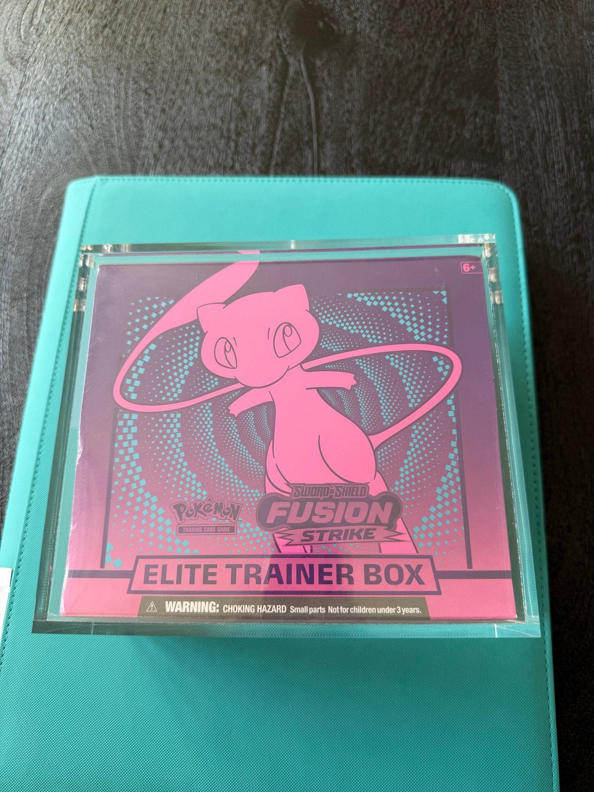 Pokémon Sword & Shield Fusion Strike Elite Trainer Box, Ophalen of Verzenden, Nieuw, Boosterbox