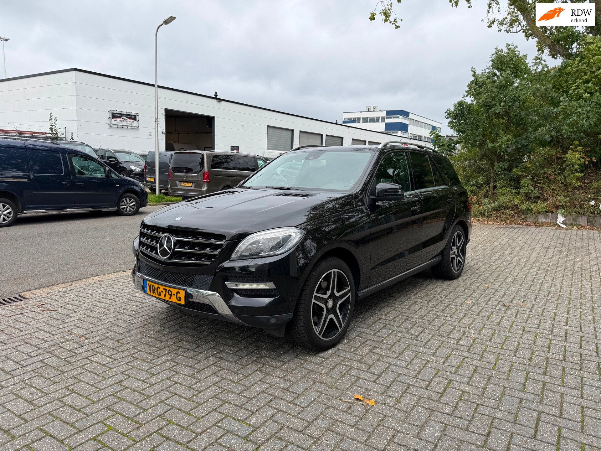 Mercedes-Benz ML 350 BLUETEC 4MATIC Grijs kenteken, Automaat, 259 pk, Leder en Stof, Bedrijf