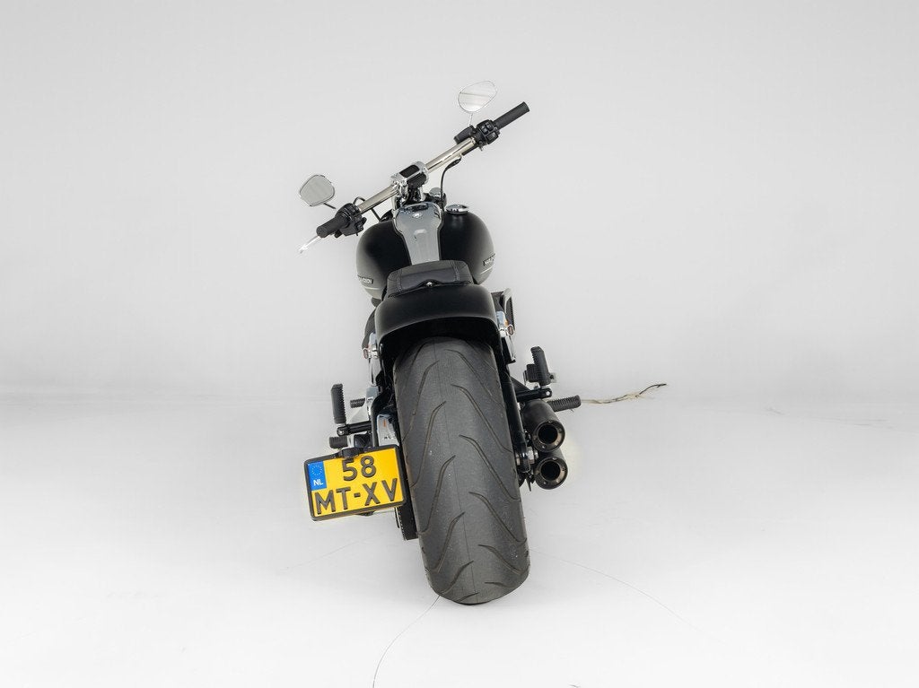 Harley-Davidson FXBR Breakout Softail Solid Color (bj 2023), Motoren, Traction Control, Bedrijf, Overig, 1923 cc