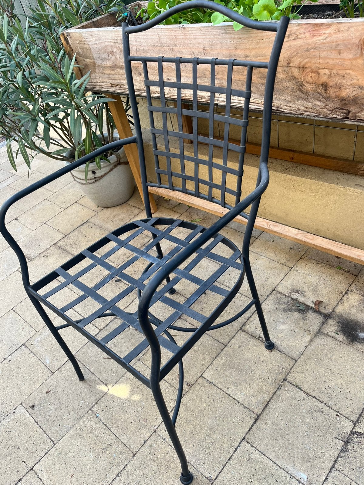 Brocante smeedijzeren zwart tuin stoel, Tuin en Terras, Ophalen, Metaal