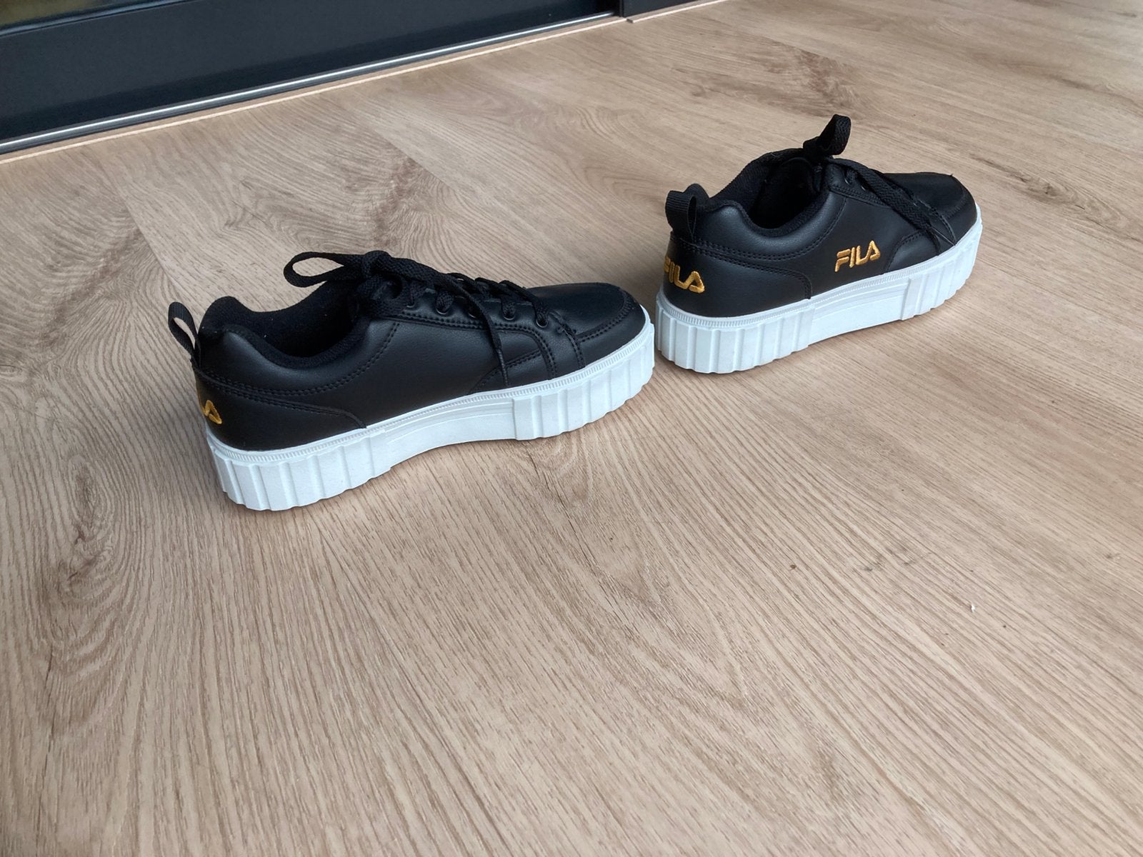Fila zwarte sneakers maat 36 nieuw in doos, Kleding | Dames, Zwart, Nieuw, Ophalen of Verzenden, Sneakers of Gympen