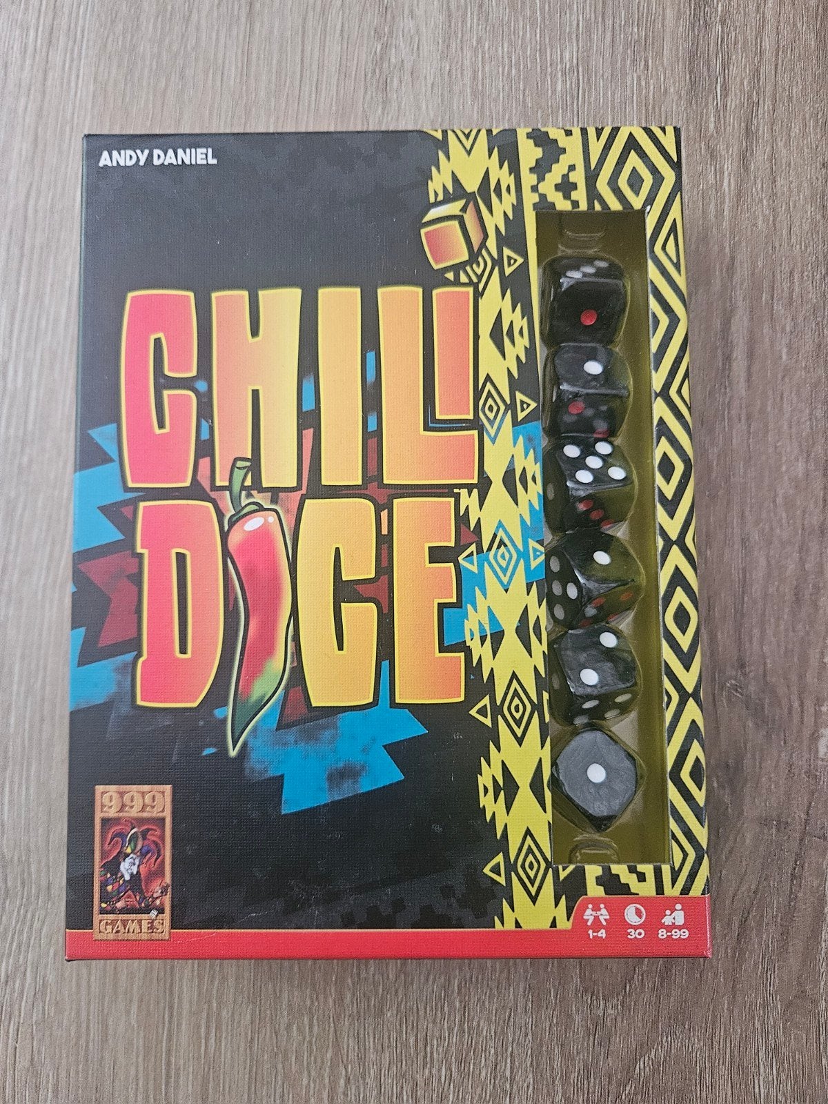 Chili Dice dobbelspel van 999 Games, Hobby en Vrije tijd, Gezelschapsspellen | Overige, Een of twee spelers, Ophalen of Verzenden