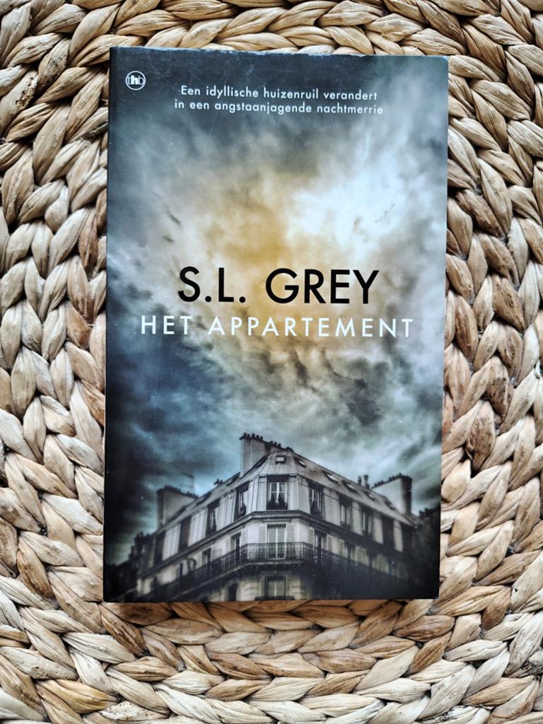 S.L. Grey - Het appartement, Ophalen of Verzenden, Zo goed als nieuw