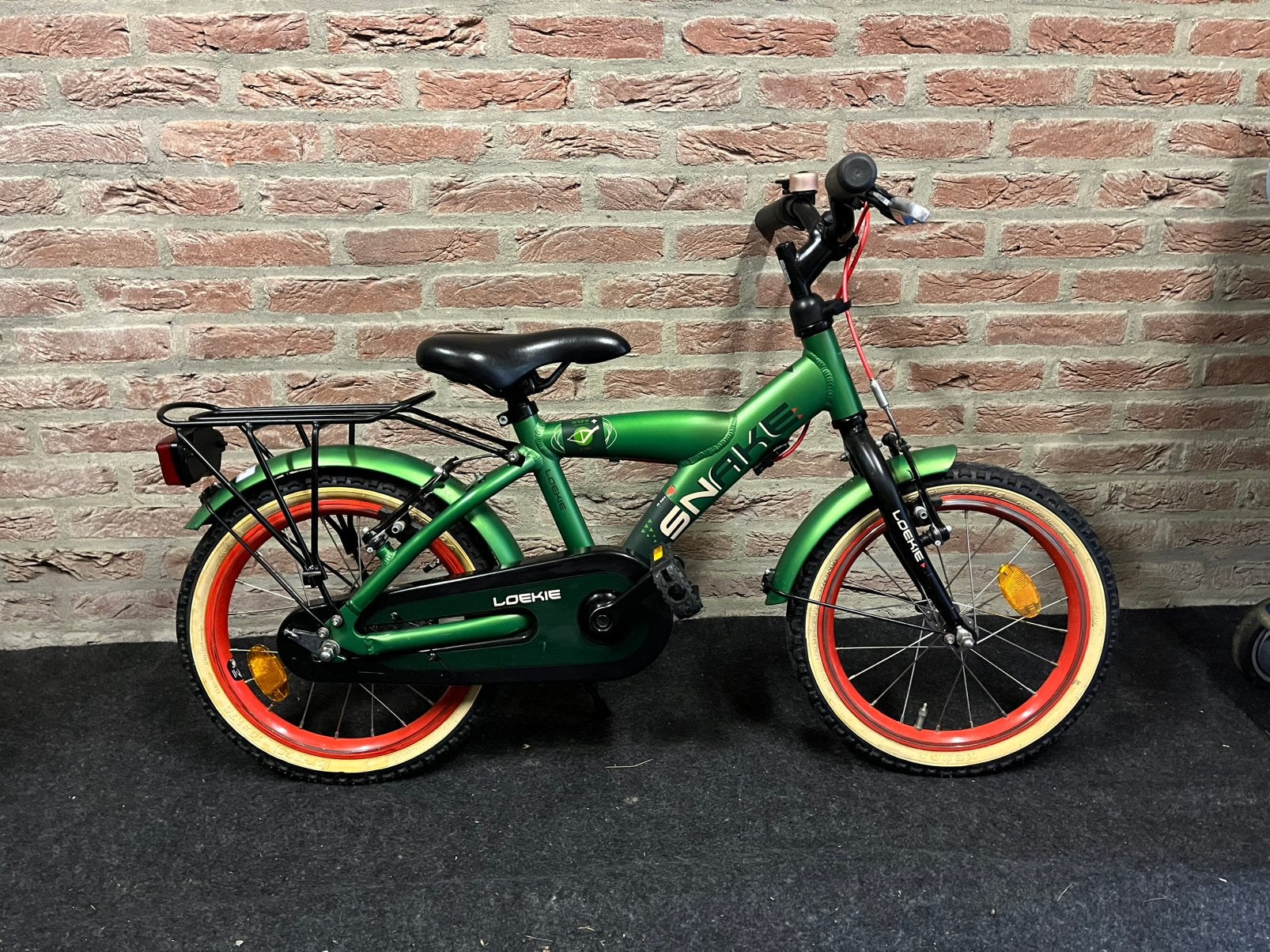 Batavus snake jongensfiets 16 inch terugtraprem en 2 handrem, Ophalen, Zo goed als nieuw, Terugtraprem, 16 tot 20 inch