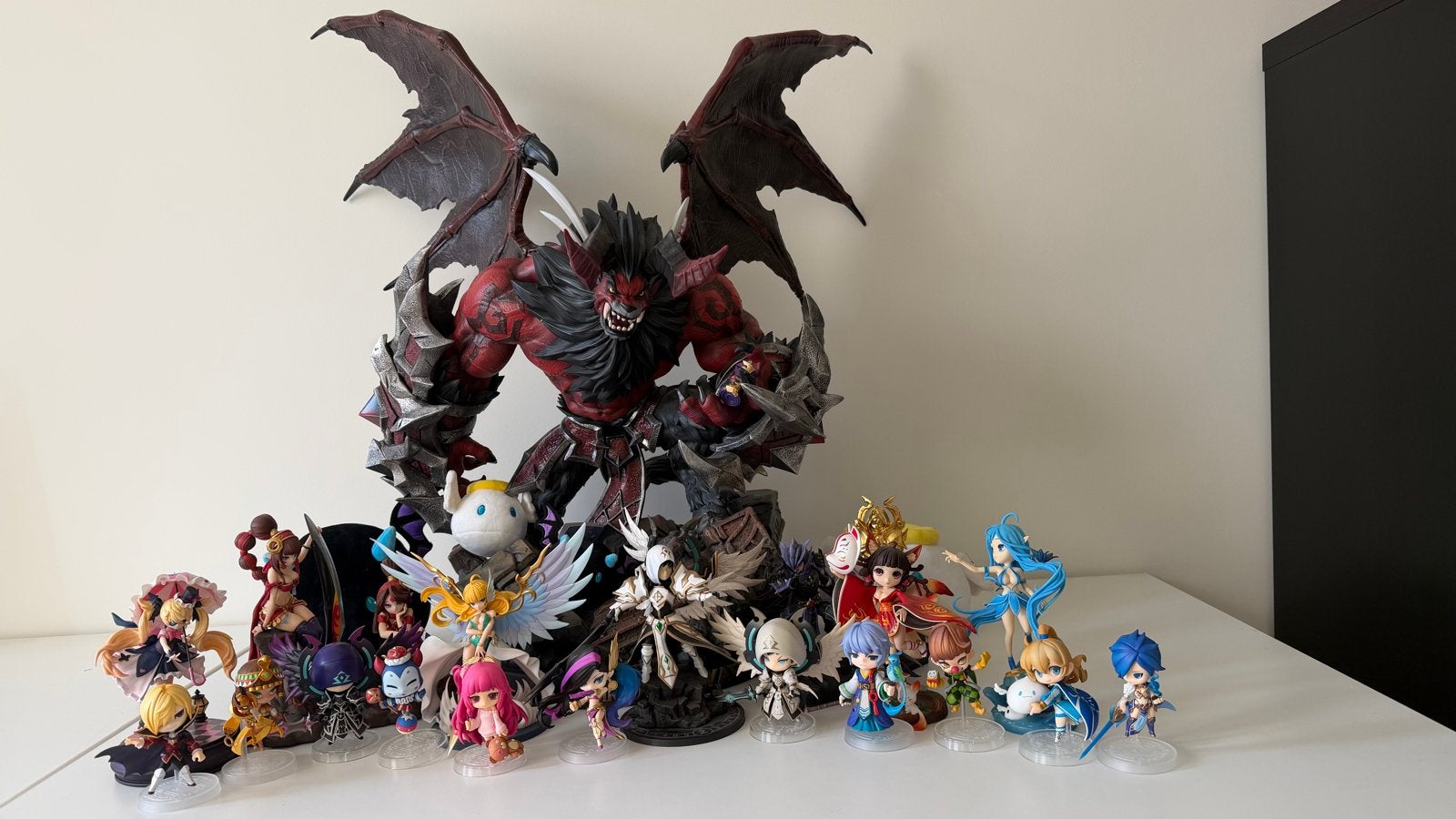 Summoners war figurine collectie!, Ophalen, Zo goed als nieuw