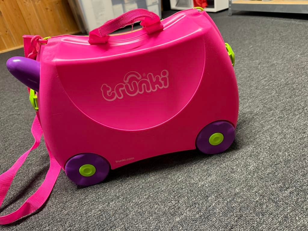 2 trunki kinderkoffers te koop, Sieraden, Tassen en Uiterlijk, Koffers, Ophalen, Hard kunststof, Minder dan 50 cm, Zo goed als nieuw