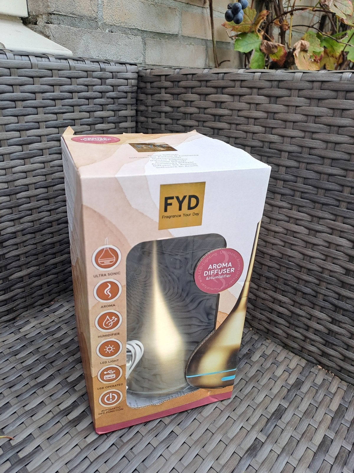 FYD Aroma Diffuser & Luchtbevochtiger - Nieuw in doos, Ophalen of Verzenden, Nieuw, Meerkleurig