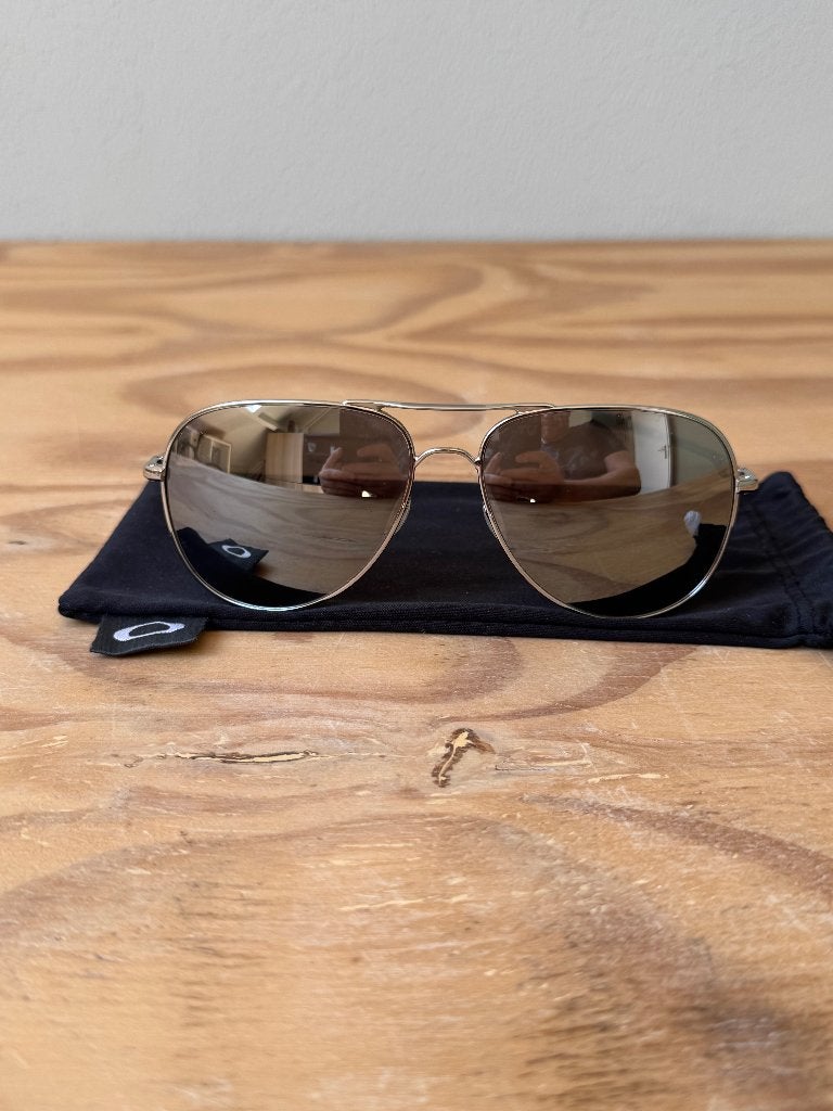 Mooie oakley elmont L, zilver, Zonnebril, Ophalen of Verzenden, Zo goed als nieuw, Oakley