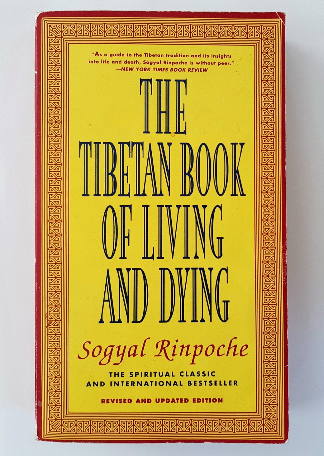 The Tibetan Book of Living and Dying - Sogyal Rinpoche boek, Ophalen of Verzenden, Zo goed als nieuw, Spiritualiteit algemeen