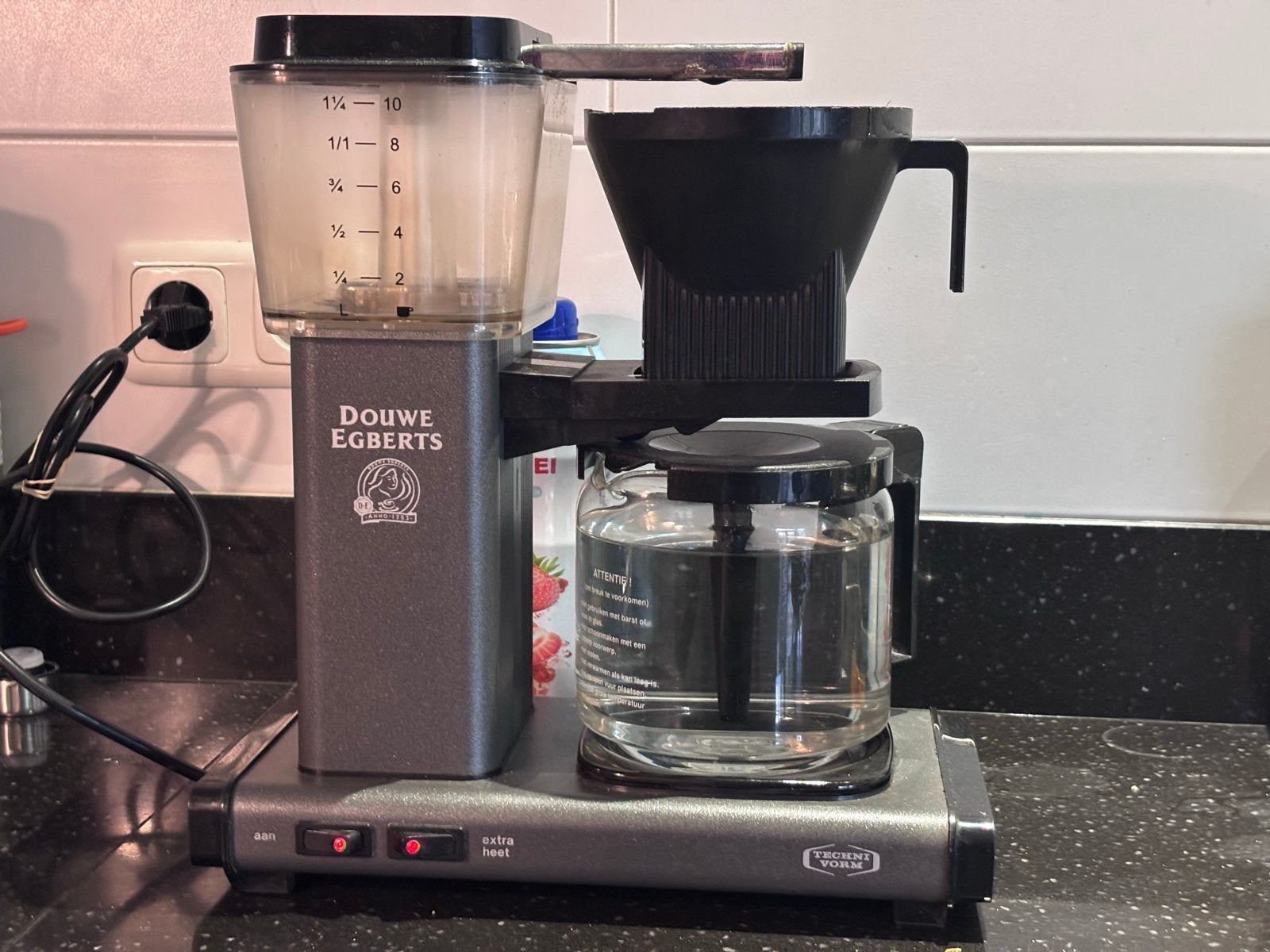 Douwe Egberts Moccamaster KBG 741.62B Koffiezetapparaat, Gebruikt, 10 kopjes of meer, Koffiemachine, Gemalen koffie