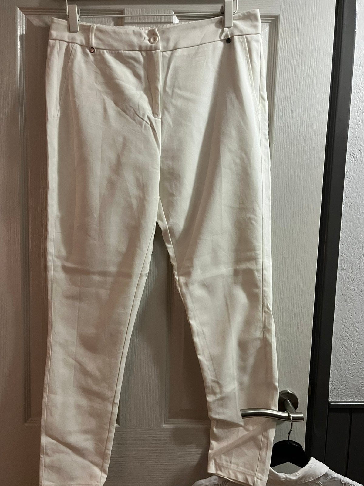 Mooie broek Zizo maat 44, Kleding | Dames, Broeken en Pantalons, Wit, Maat 42/44 (L), Nieuw, Ophalen of Verzenden