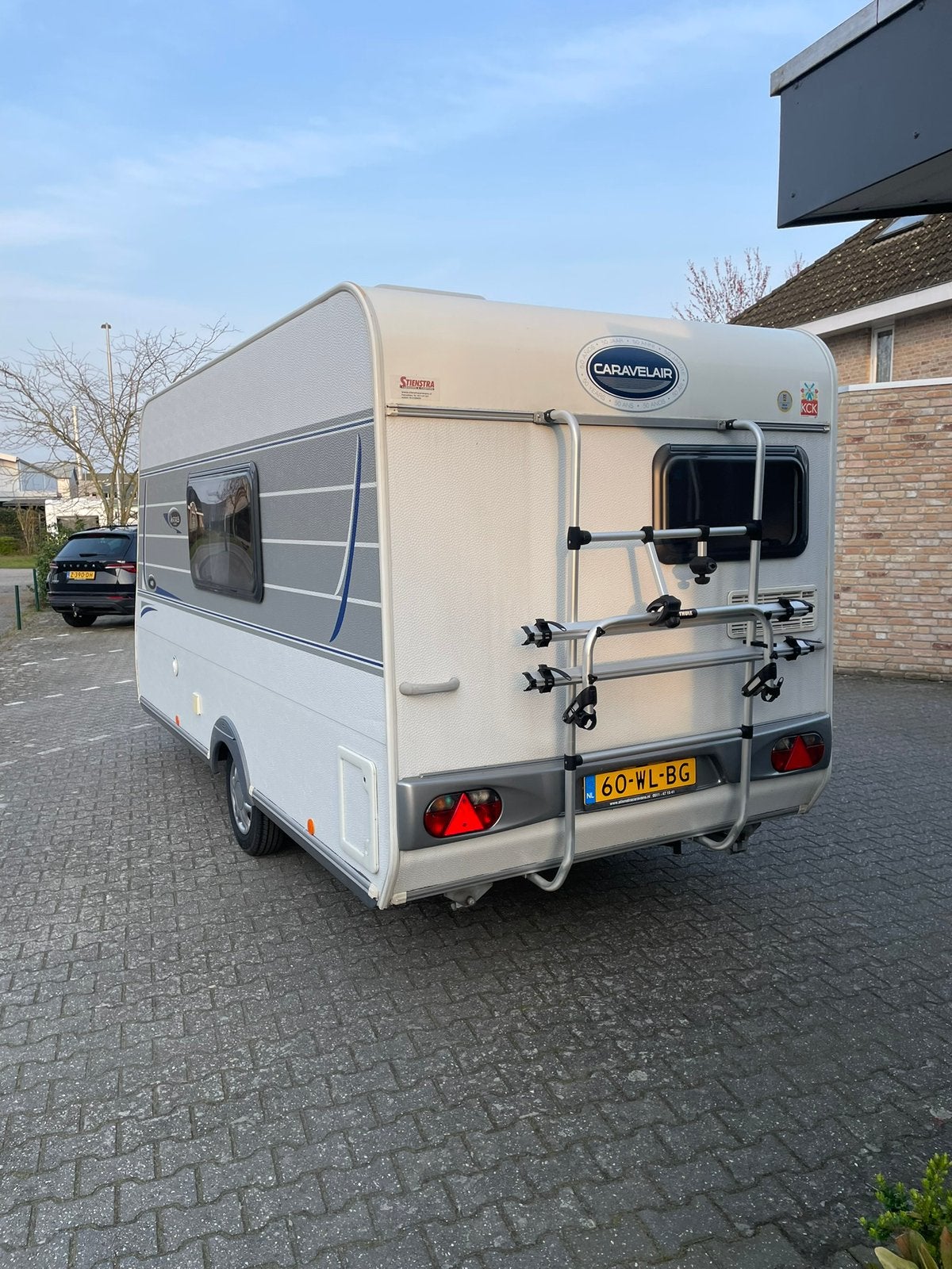 Caravelair Antares 400 de Luxe met Dorema Voortent, Treinzit, 750 - 1000 kg, Particulier, Caravelair