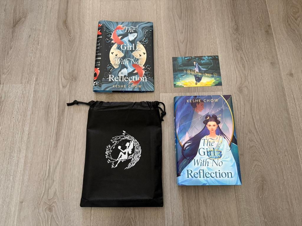 The Girl With No Reflection - Keshe Chow [Fairyloot], Ophalen of Verzenden, Zo goed als nieuw