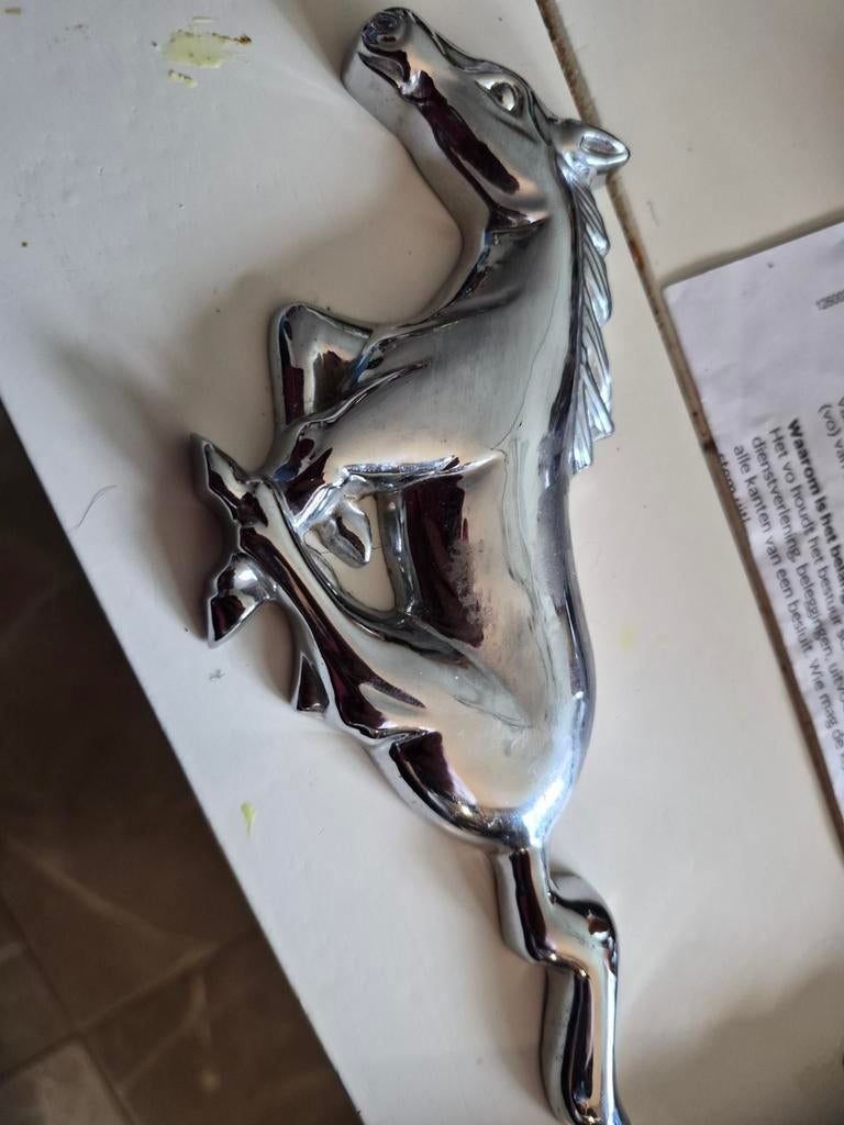 Verchroomd Paard Beeldje - Decoratie of Auto Embleem, Ophalen of Verzenden, Gebruikt