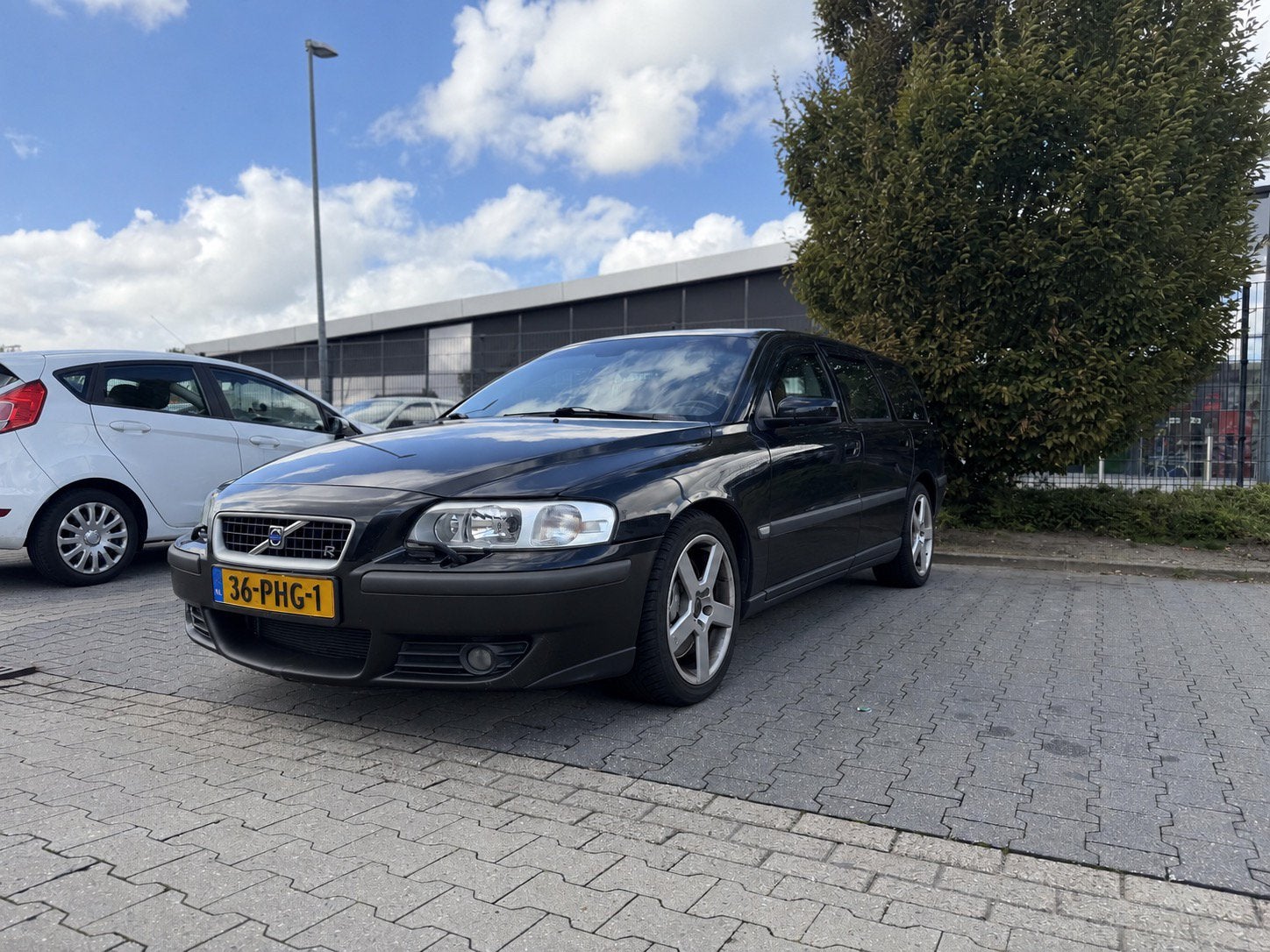 Volvo V70R | Handgeschakeld |Atacama |LPG-G3 |APK 21-08-2027, 1800 kg, V70, Stationwagon, Handgeschakeld